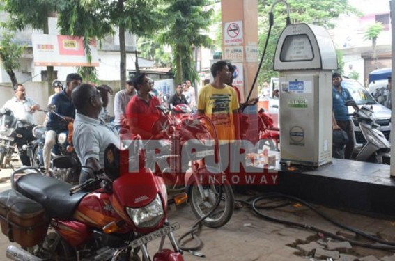 Petrol crisis hits common men hard 